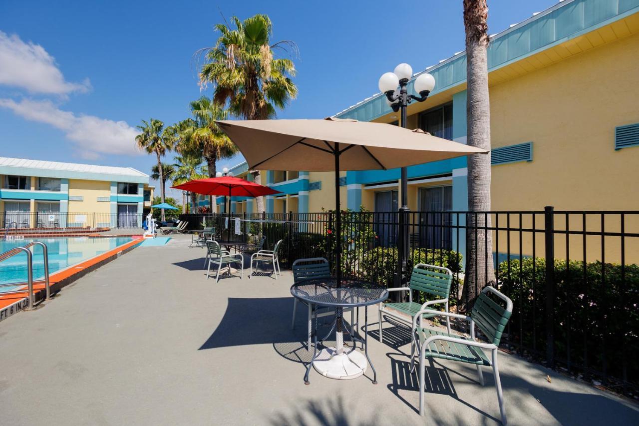 Garnet Inn & Suites, Orlando Exterior photo