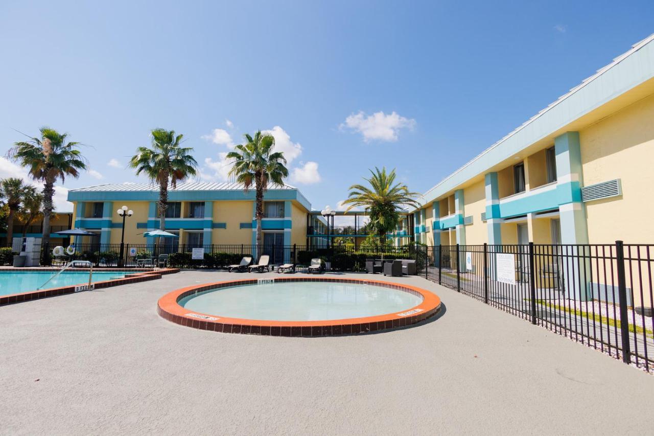 Garnet Inn & Suites, Orlando Exterior photo