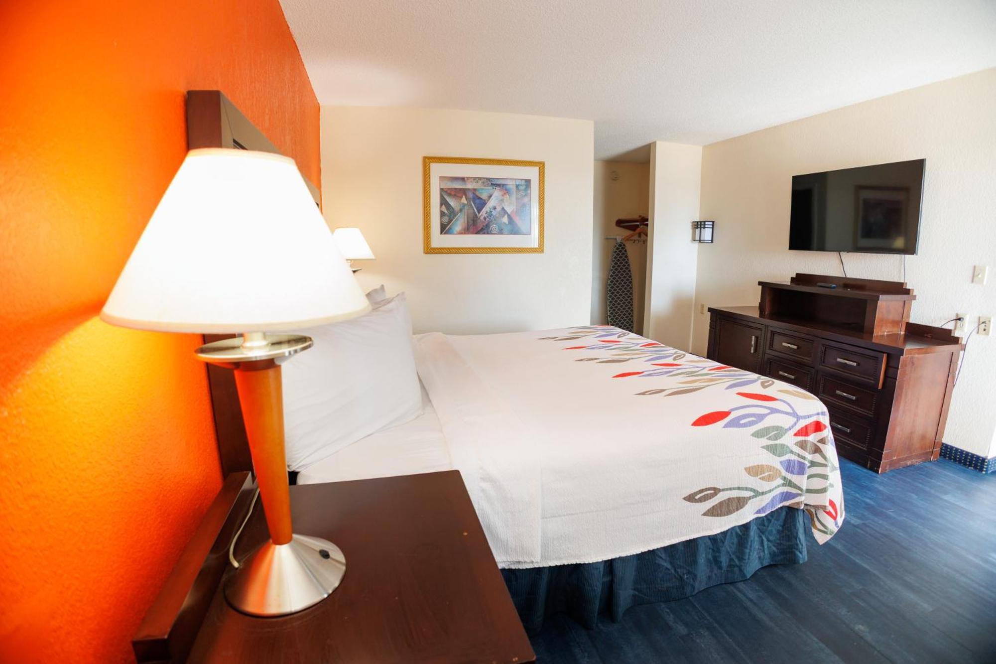 Garnet Inn & Suites, Orlando Room photo