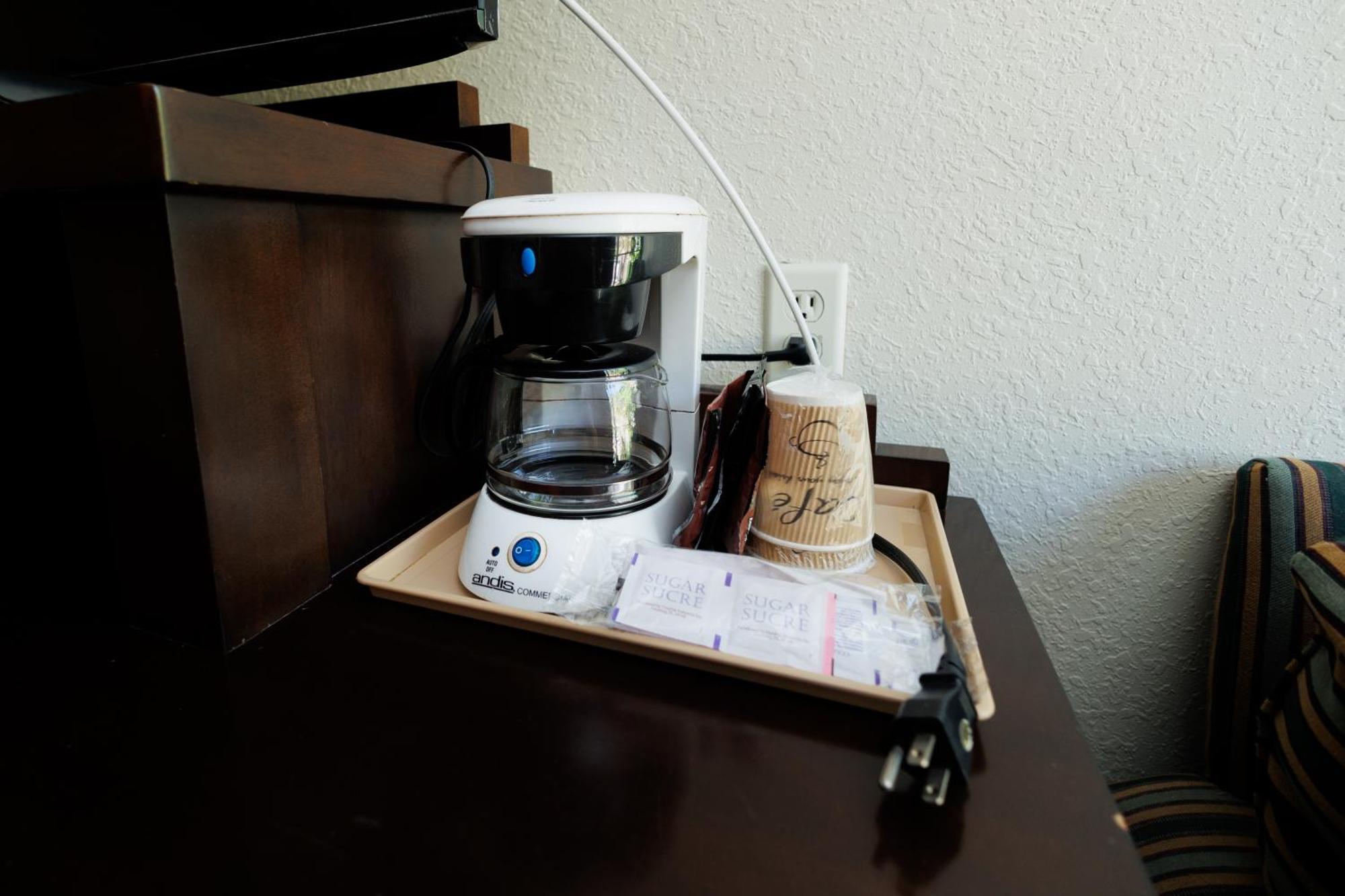 Garnet Inn & Suites, Orlando Room photo