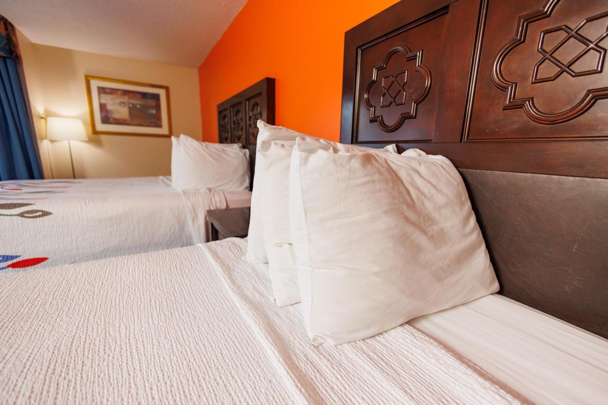 Garnet Inn & Suites, Orlando Room photo