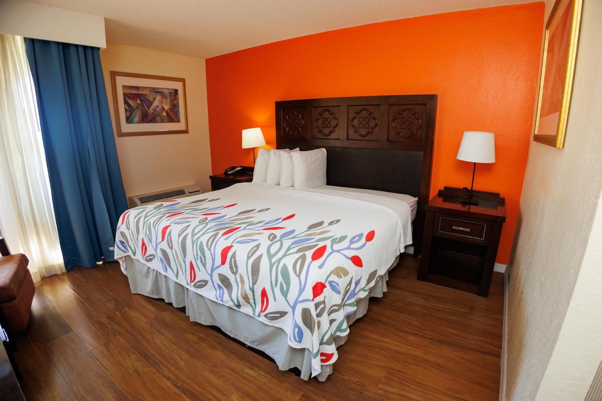 Garnet Inn & Suites, Orlando Room photo