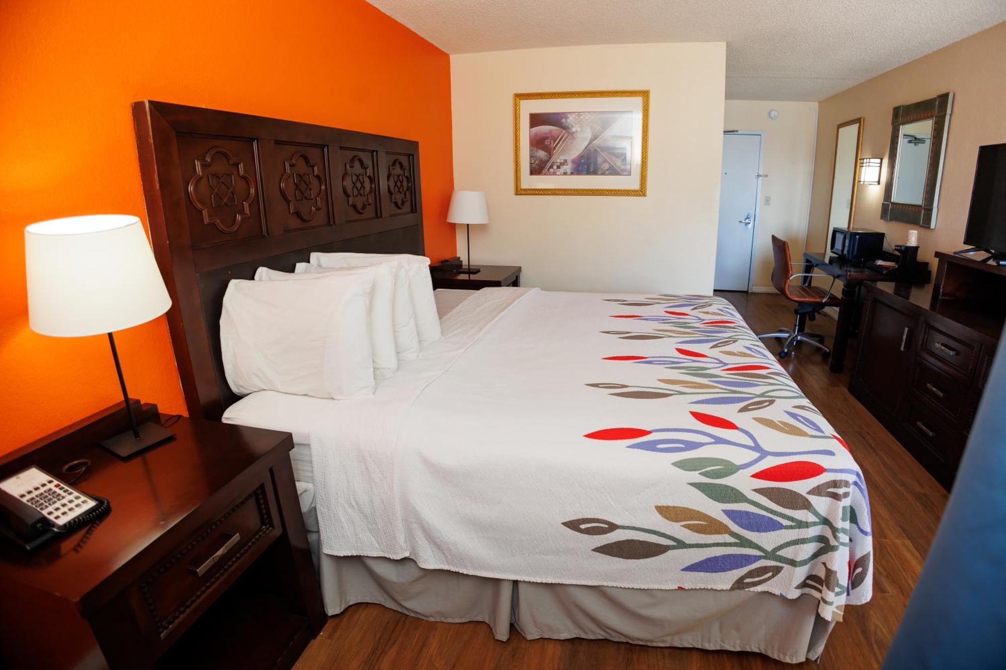 Garnet Inn & Suites, Orlando Room photo